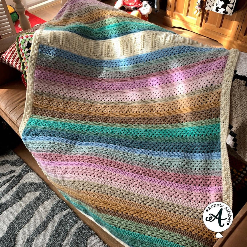 Een granny stripes deken in pastel haakblog 126